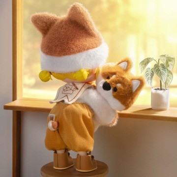 Molly Hugging 1/8 Action Figure - Image 2