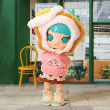 Molly Little Foodie Twelfths Action Figure - Image 3